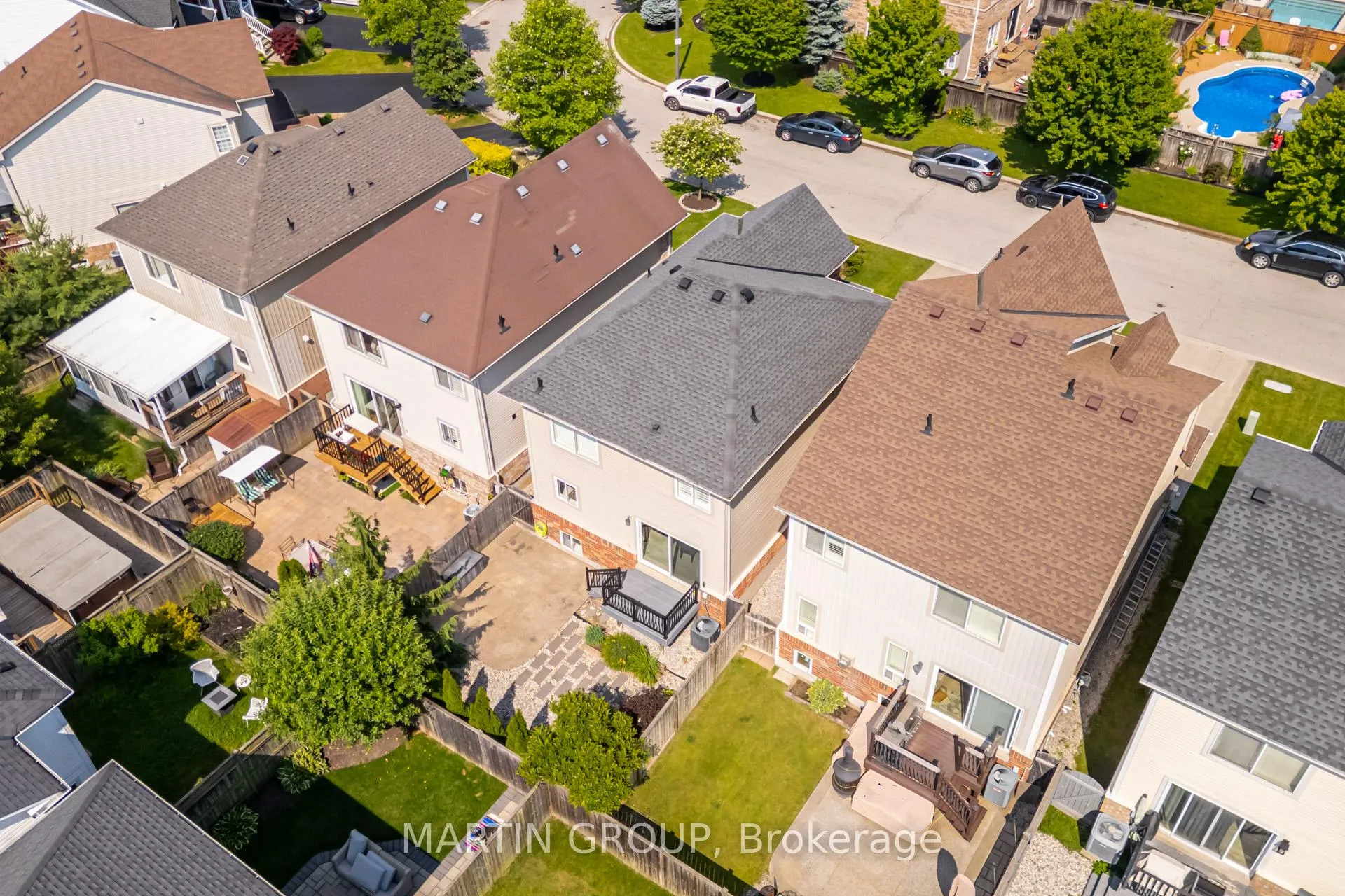 Photo 47 of 59 Fiddlehead Crescent, Hamilton, Waterdown — HOMEH