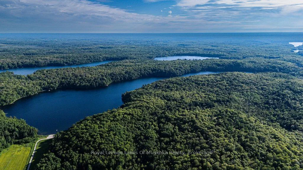 Photo 6 of 2245 Ahmic Lake Road, Magnetawan — HOMEH