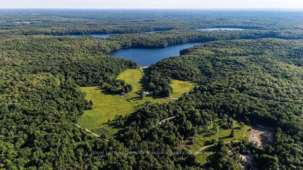 Photo 7 of 2245 Ahmic Lake Road, Magnetawan — HOMEH