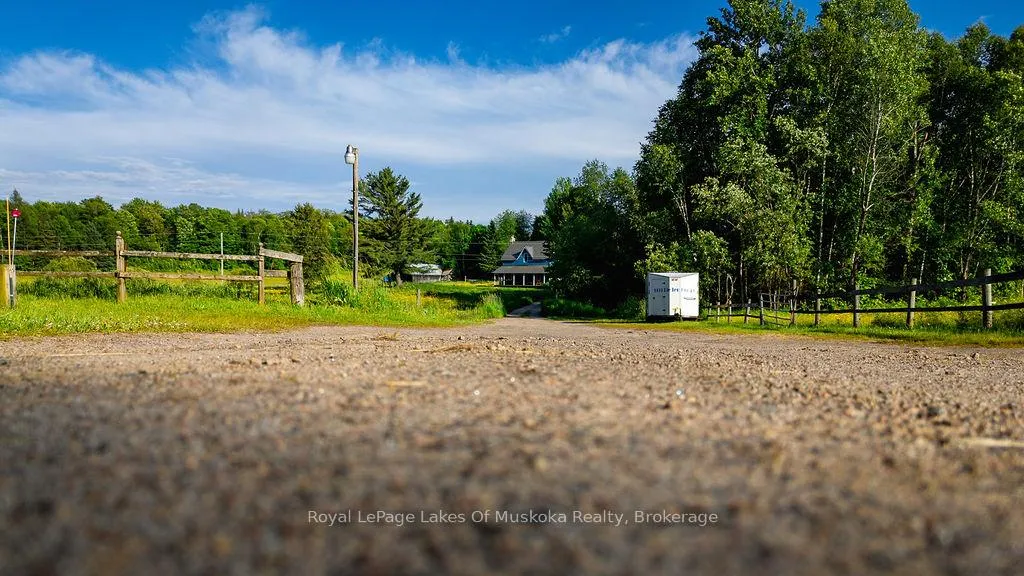 Photo 15 of 2245 Ahmic Lake Road, Magnetawan — HOMEH