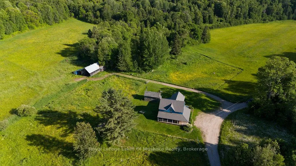 Photo 18 of 2245 Ahmic Lake Road, Magnetawan — HOMEH