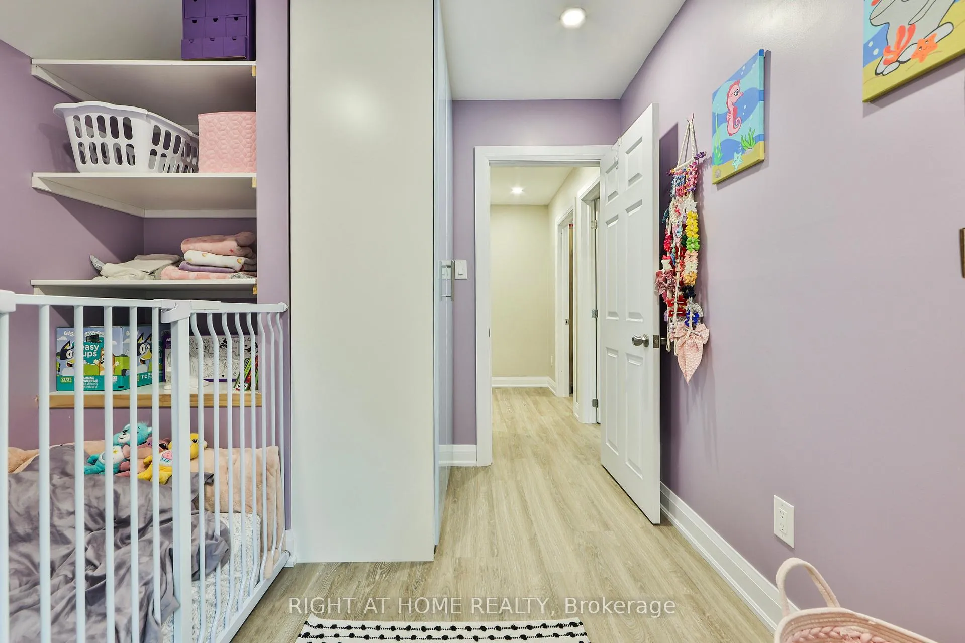 Photo 30 of 90 Mill Street S, Brampton, Downtown Brampton — HOMEH