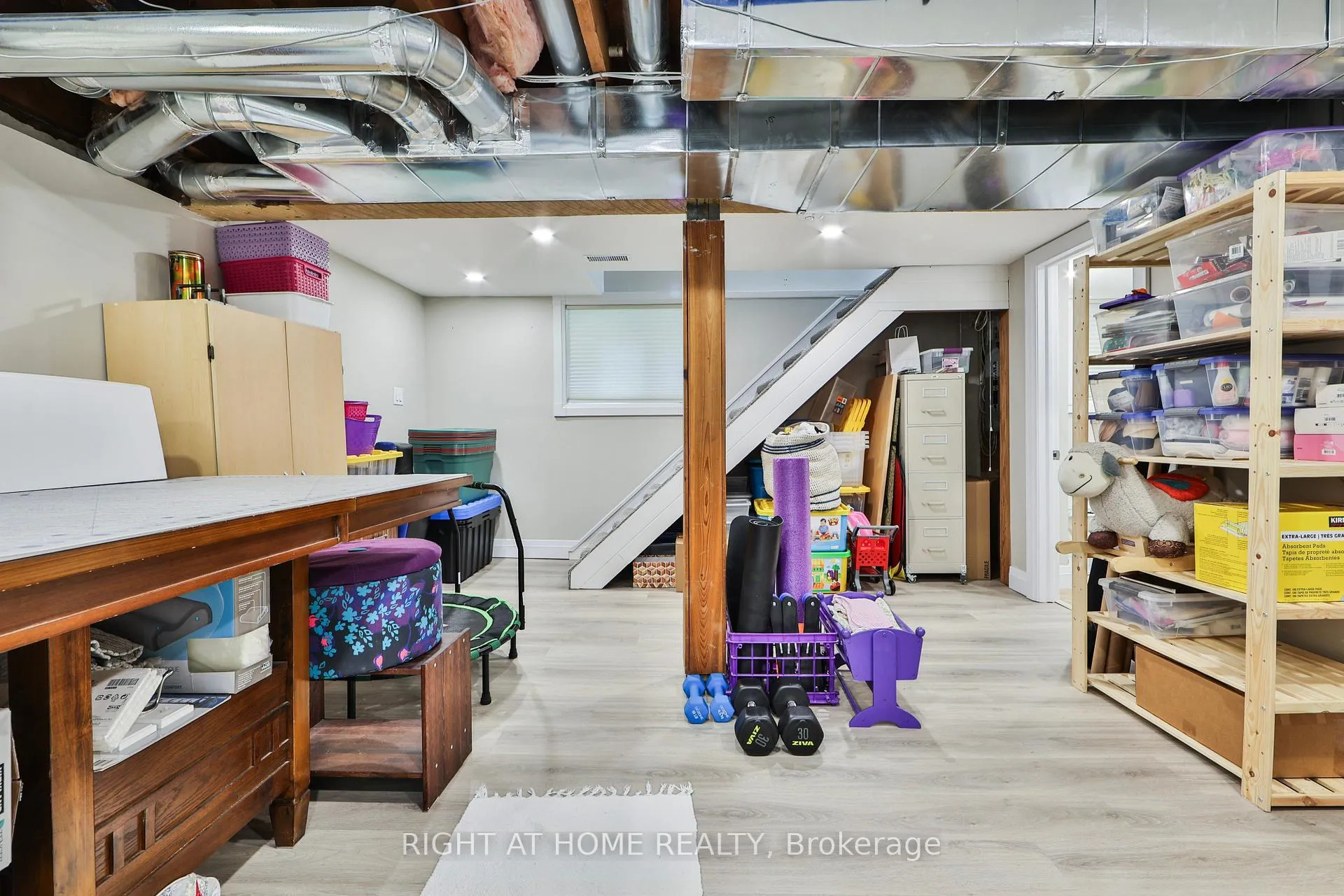 Photo 39 of 90 Mill Street S, Brampton, Downtown Brampton — HOMEH