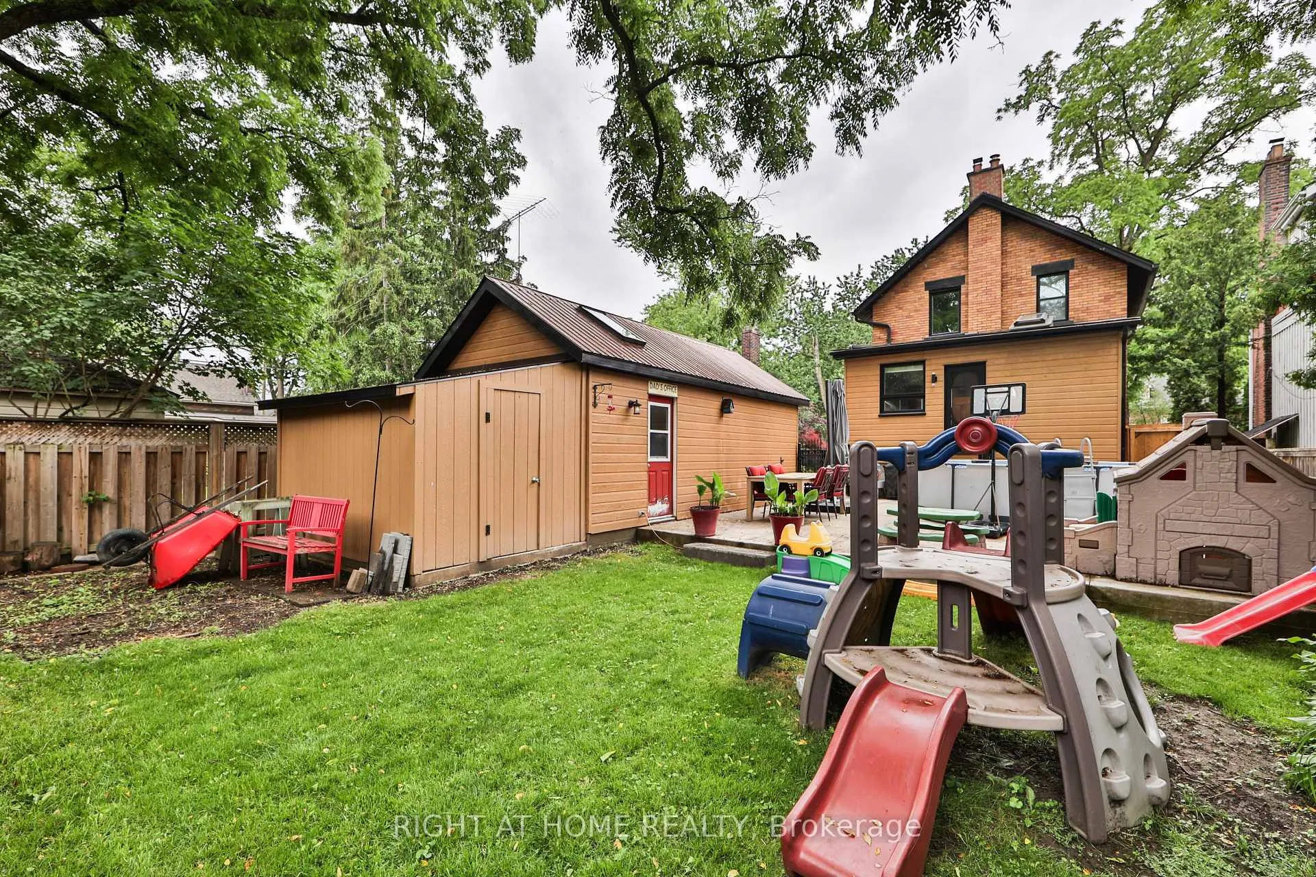 Photo 45 of 90 Mill Street S, Brampton, Downtown Brampton — HOMEH