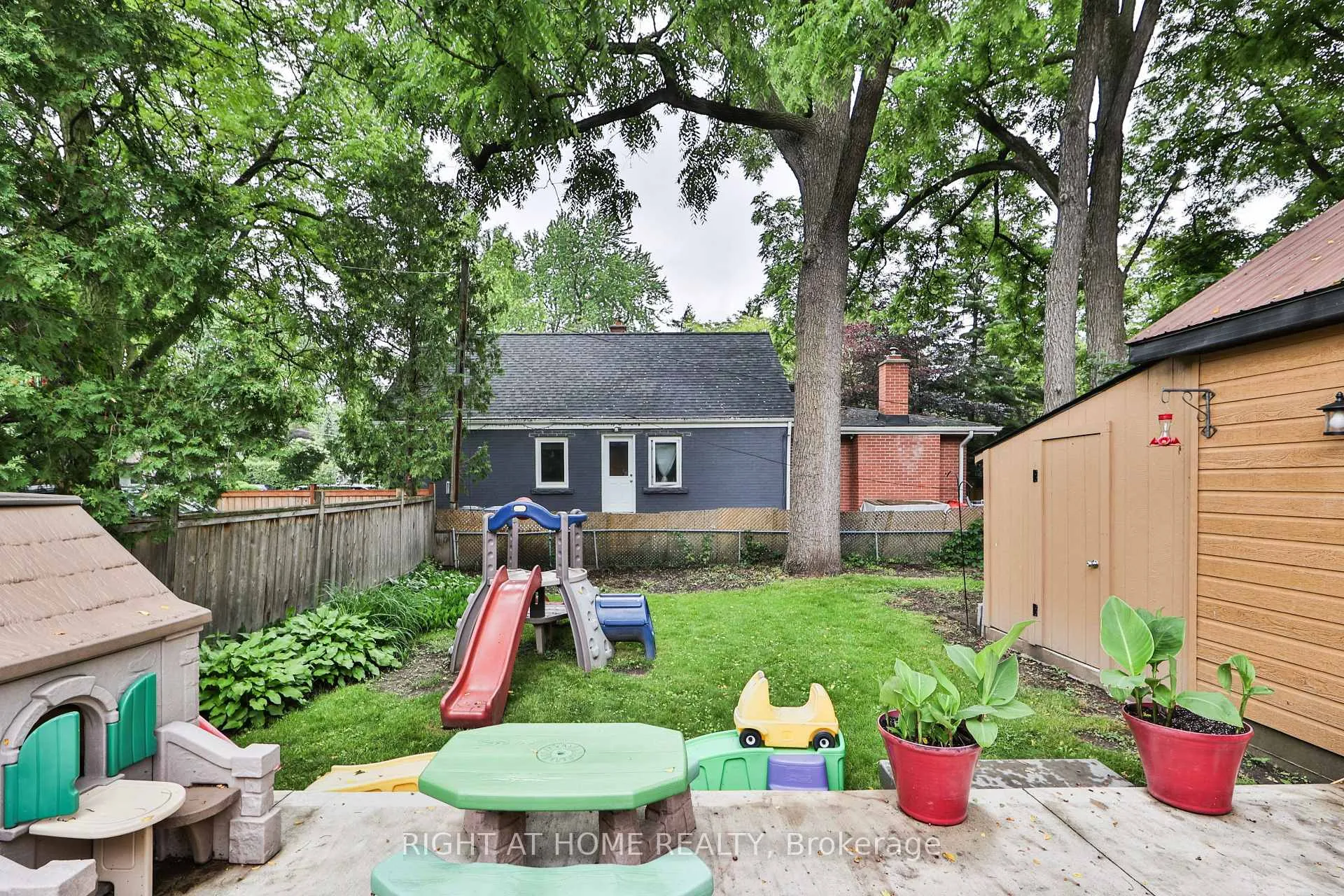 Photo 48 of 90 Mill Street S, Brampton, Downtown Brampton — HOMEH