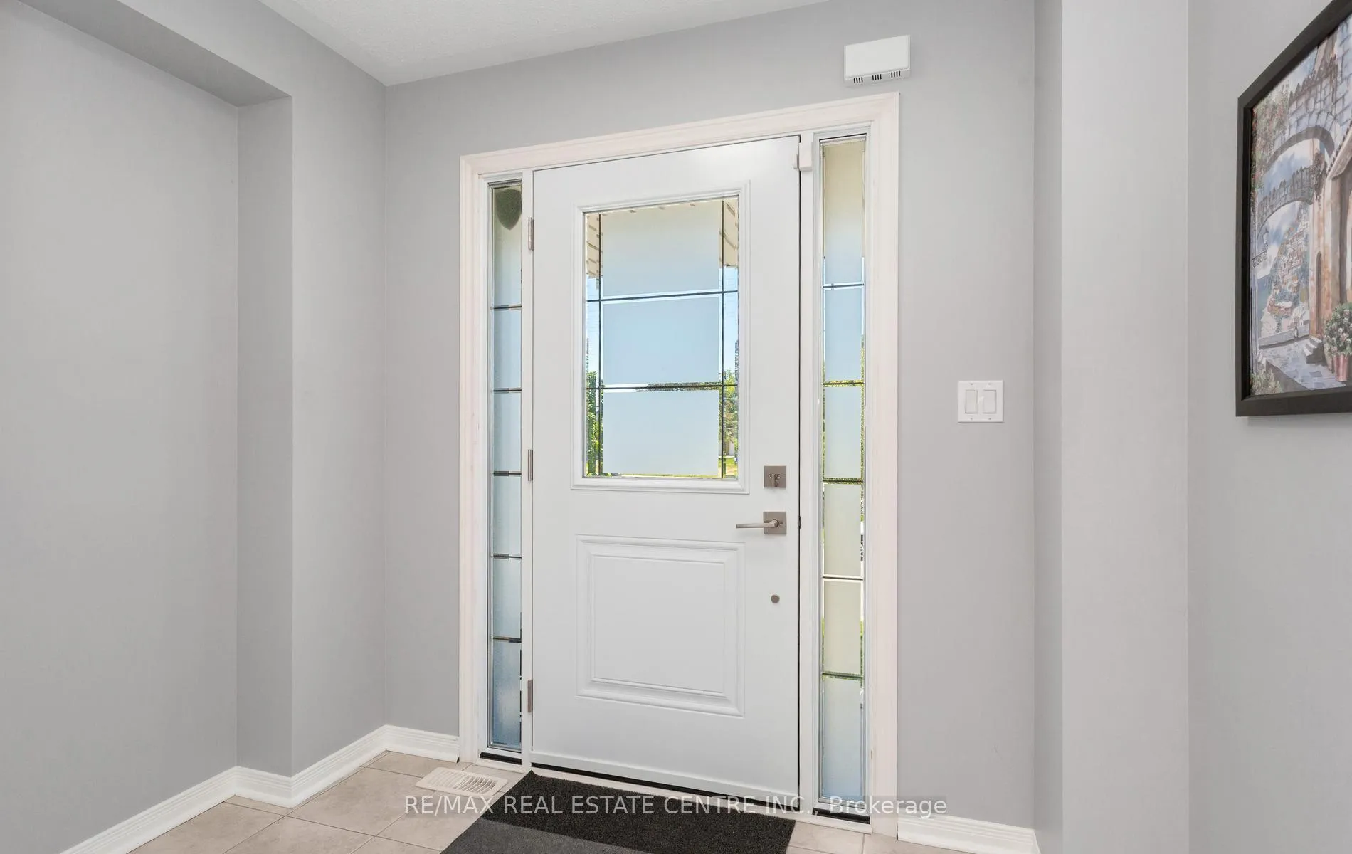 Photo 4 of 49 Teal Crest Circle, Brampton, Credit Valley — HOMEH