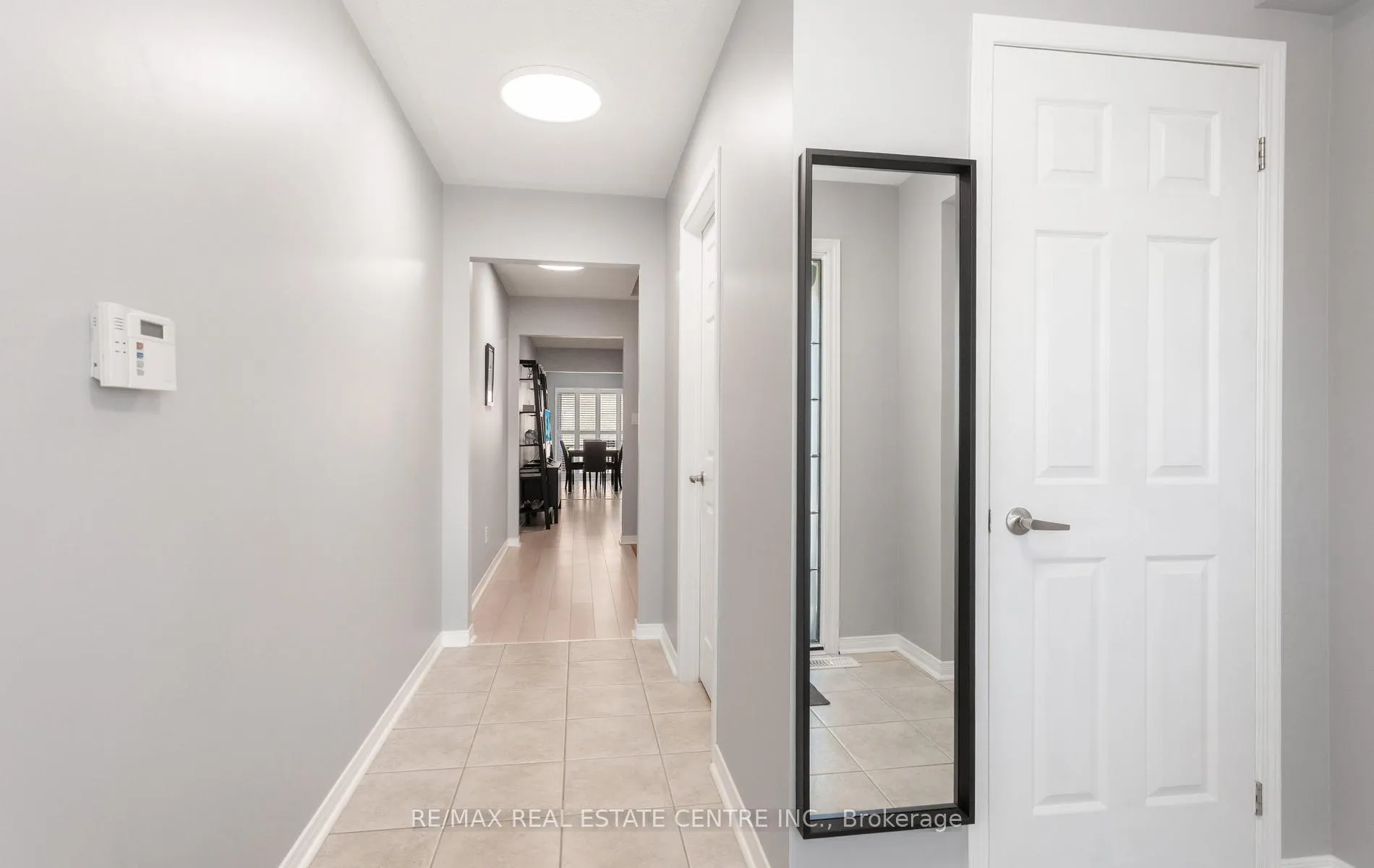 Photo 5 of 49 Teal Crest Circle, Brampton, Credit Valley — HOMEH