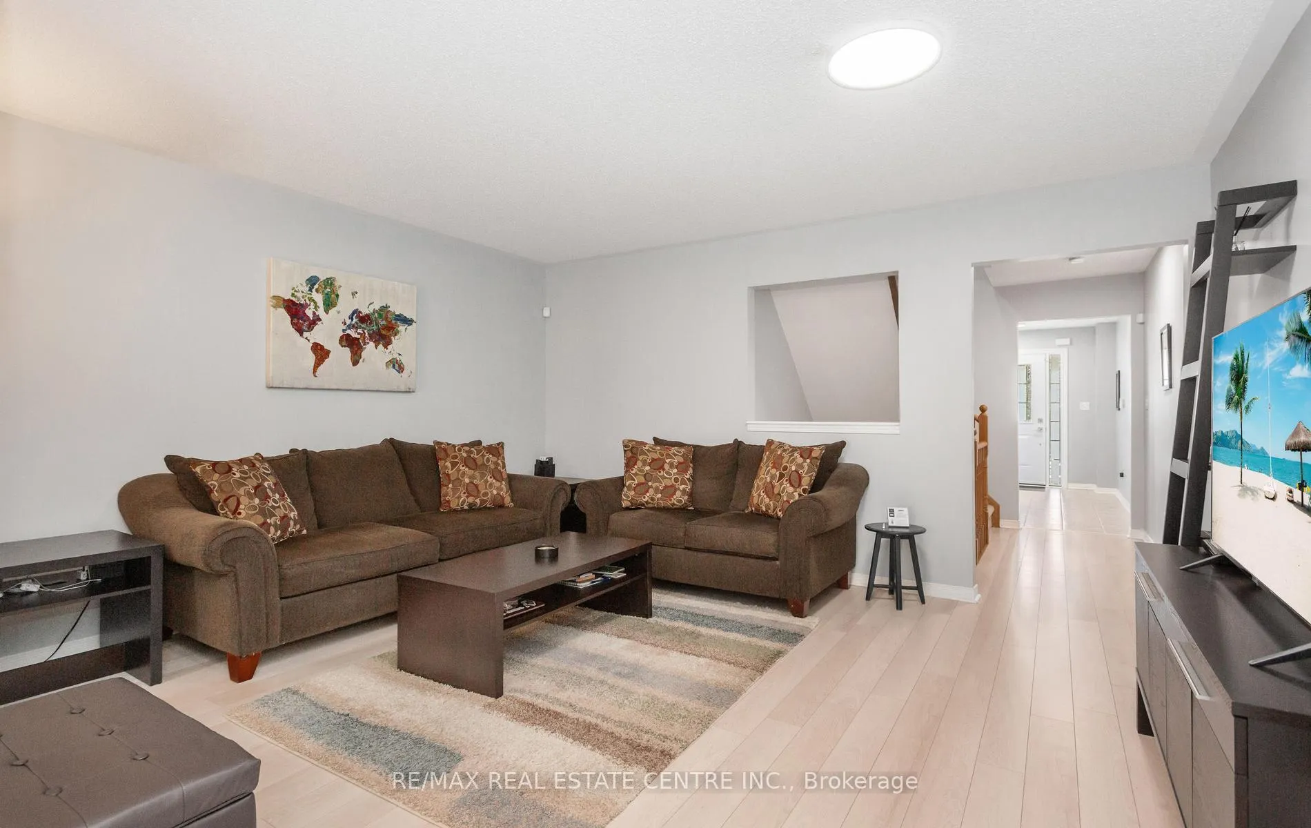 Photo 10 of 49 Teal Crest Circle, Brampton, Credit Valley — HOMEH