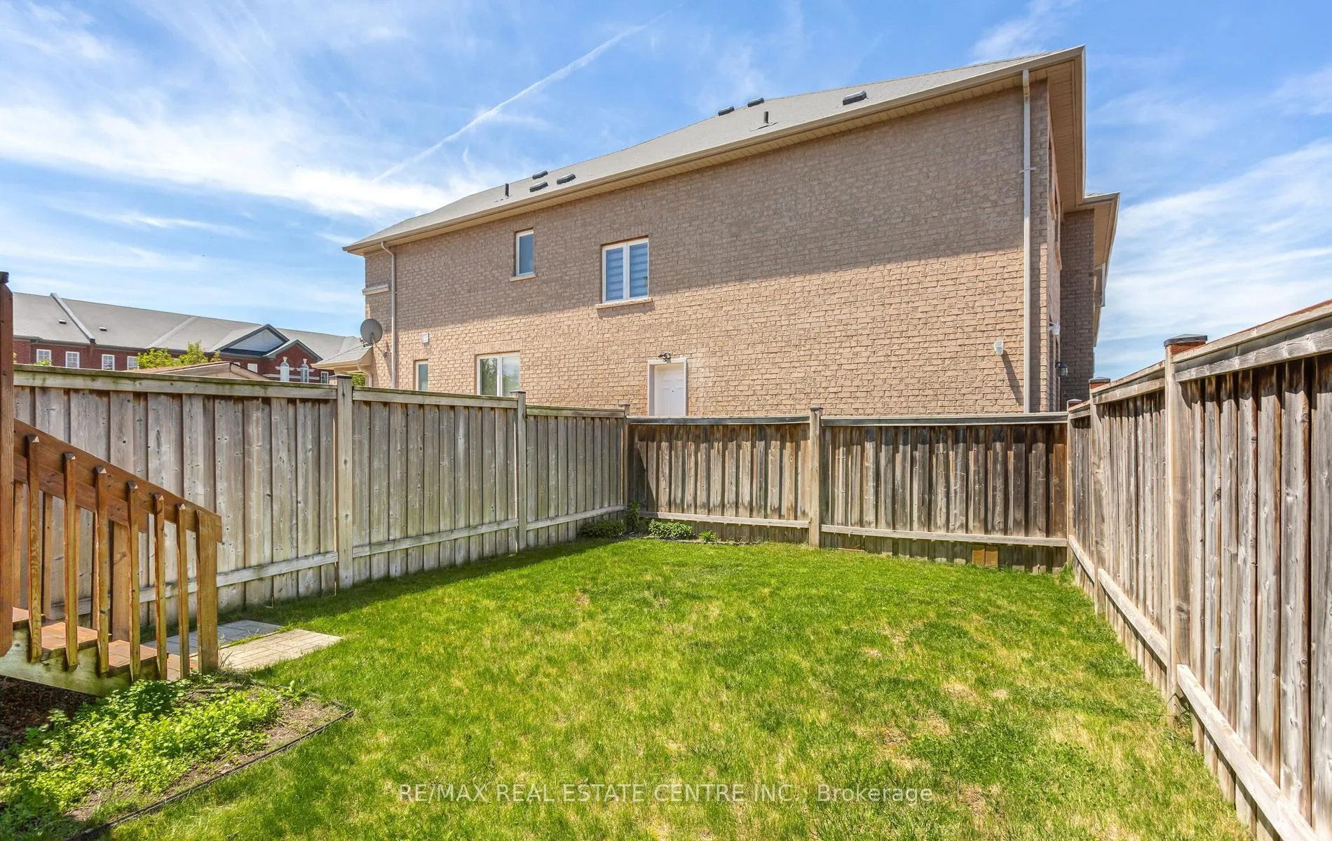 Photo 35 of 49 Teal Crest Circle, Brampton, Credit Valley — HOMEH