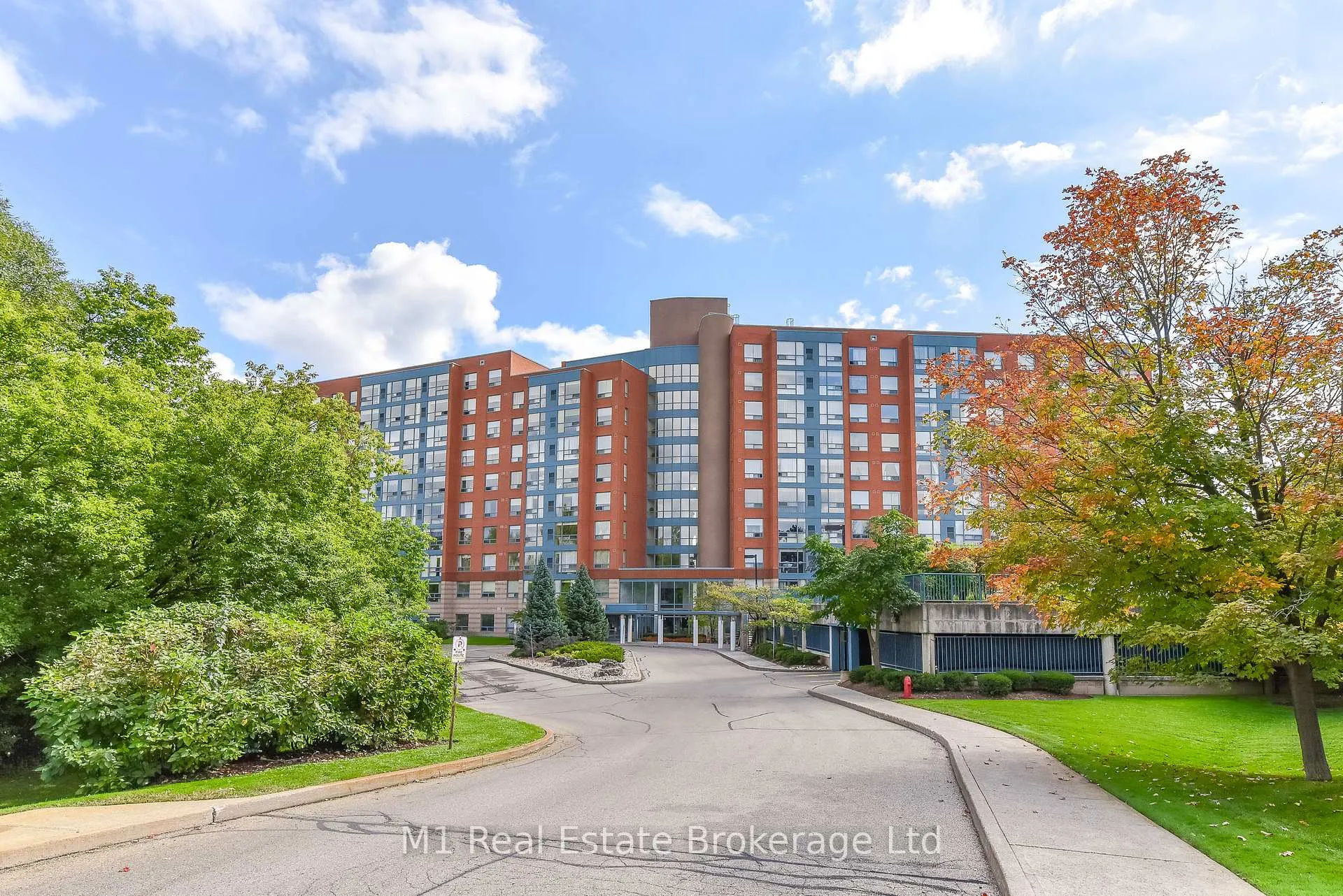 Photo 39 of Unit PH2, 55 Blue Springs Drive, Waterloo, Colonial Acres — HOMEH