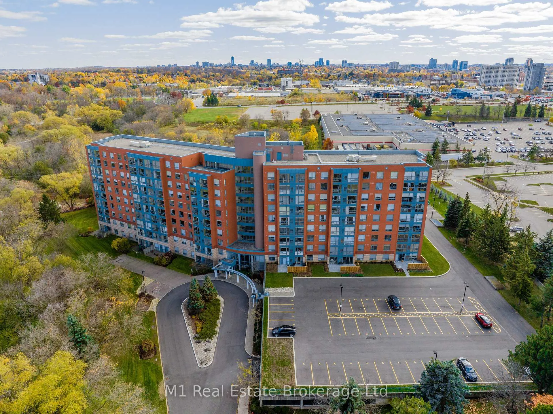 Photo 2 of Unit PH2, 55 Blue Springs Drive, Waterloo, Colonial Acres — HOMEH