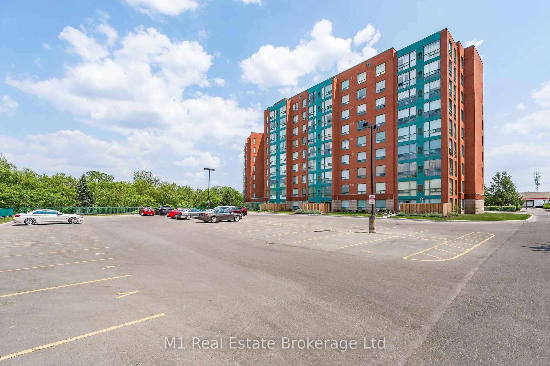 Photo 34 of Unit PH2, 55 Blue Springs Drive, Waterloo, Colonial Acres — HOMEH