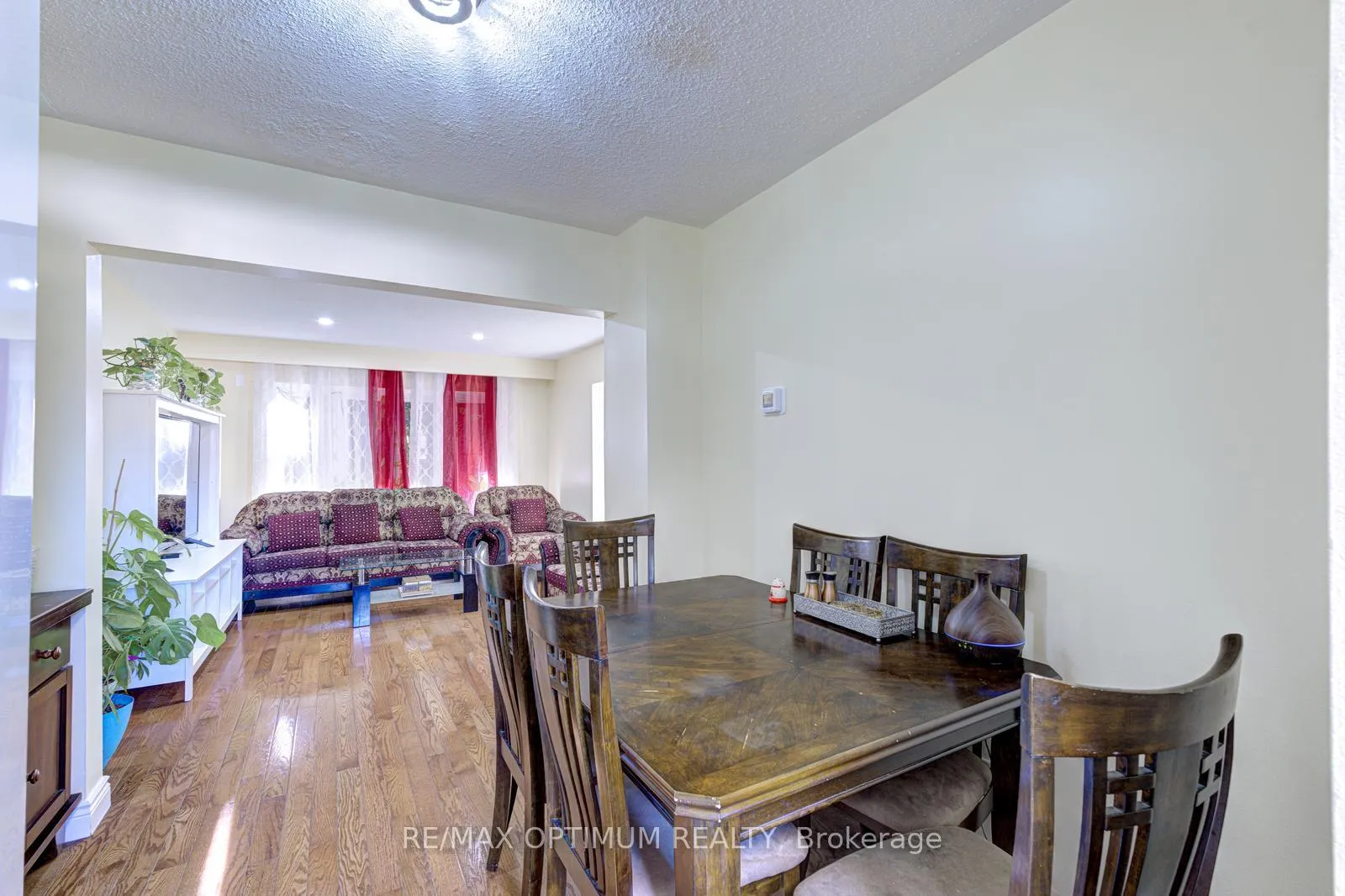 Photo 10 of 21 Juniper Crescent, Brampton, Northgate — HOMEH