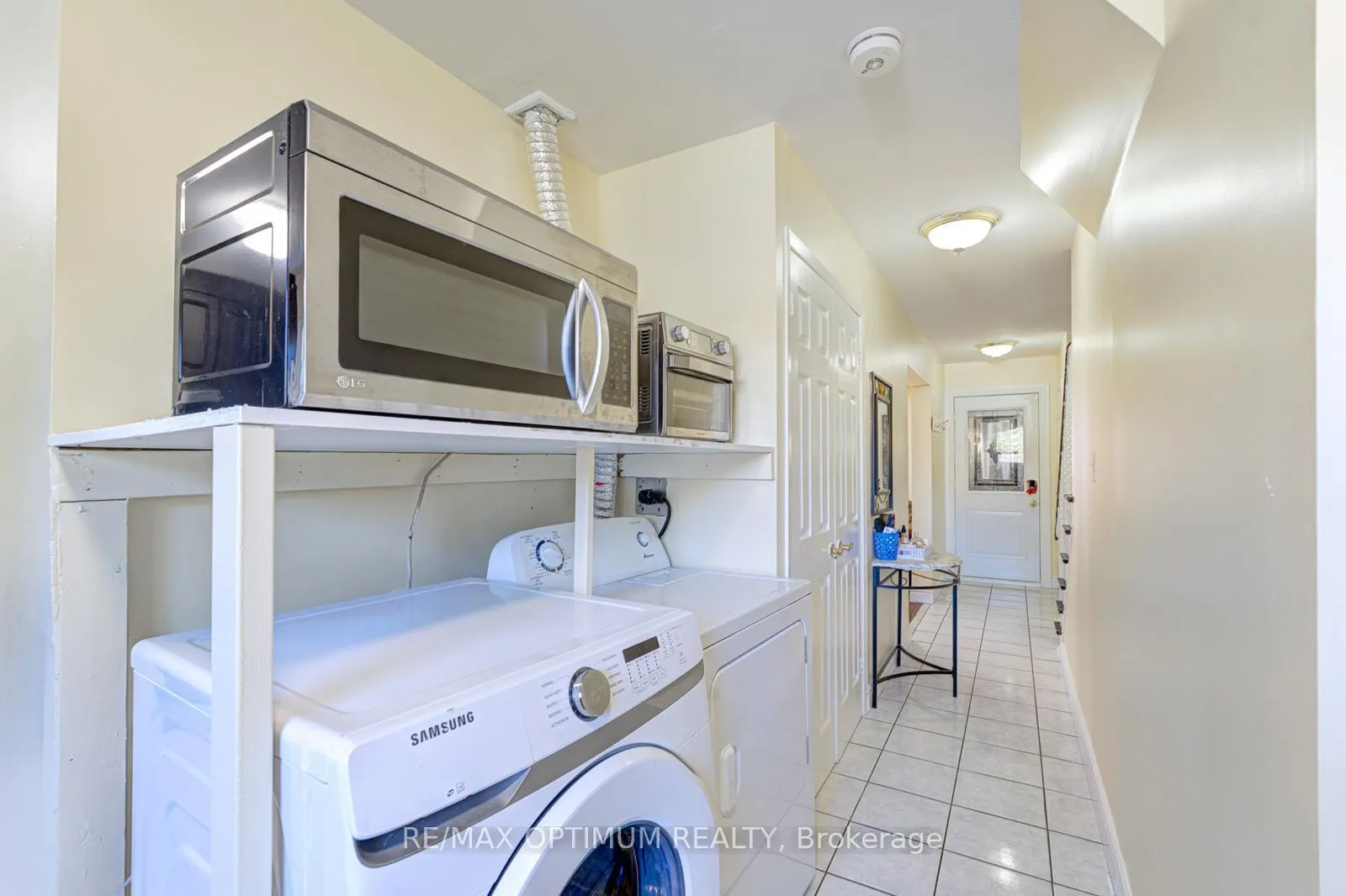 Photo 17 of 21 Juniper Crescent, Brampton, Northgate — HOMEH