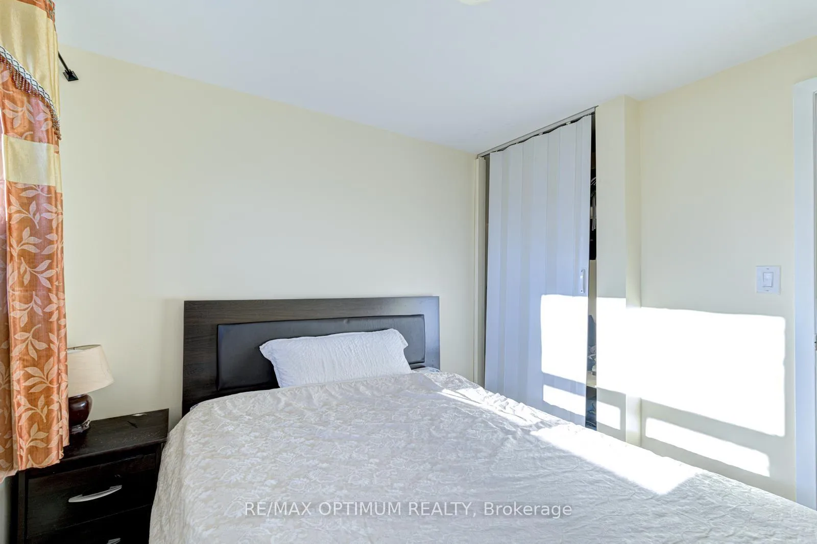 Photo 20 of 21 Juniper Crescent, Brampton, Northgate — HOMEH