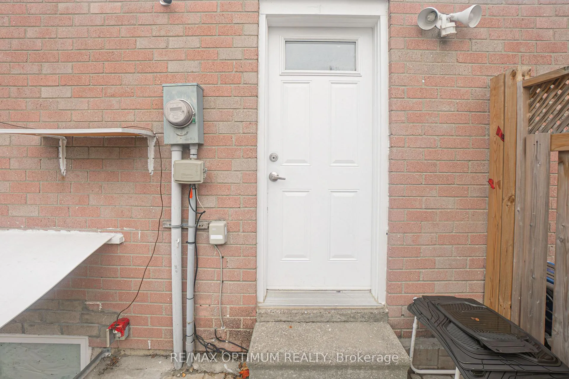 Photo 27 of 21 Juniper Crescent, Brampton, Northgate — HOMEH