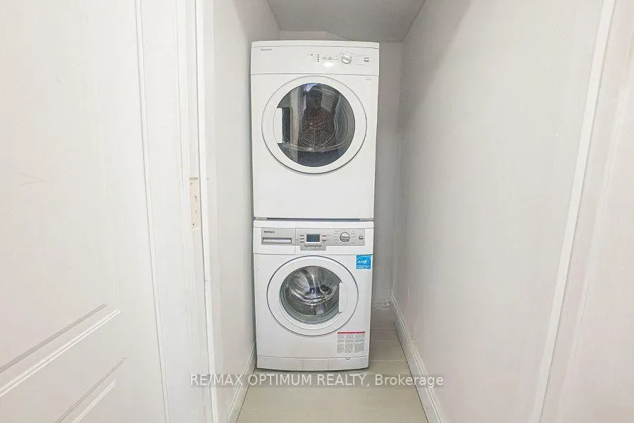 Photo 30 of 21 Juniper Crescent, Brampton, Northgate — HOMEH