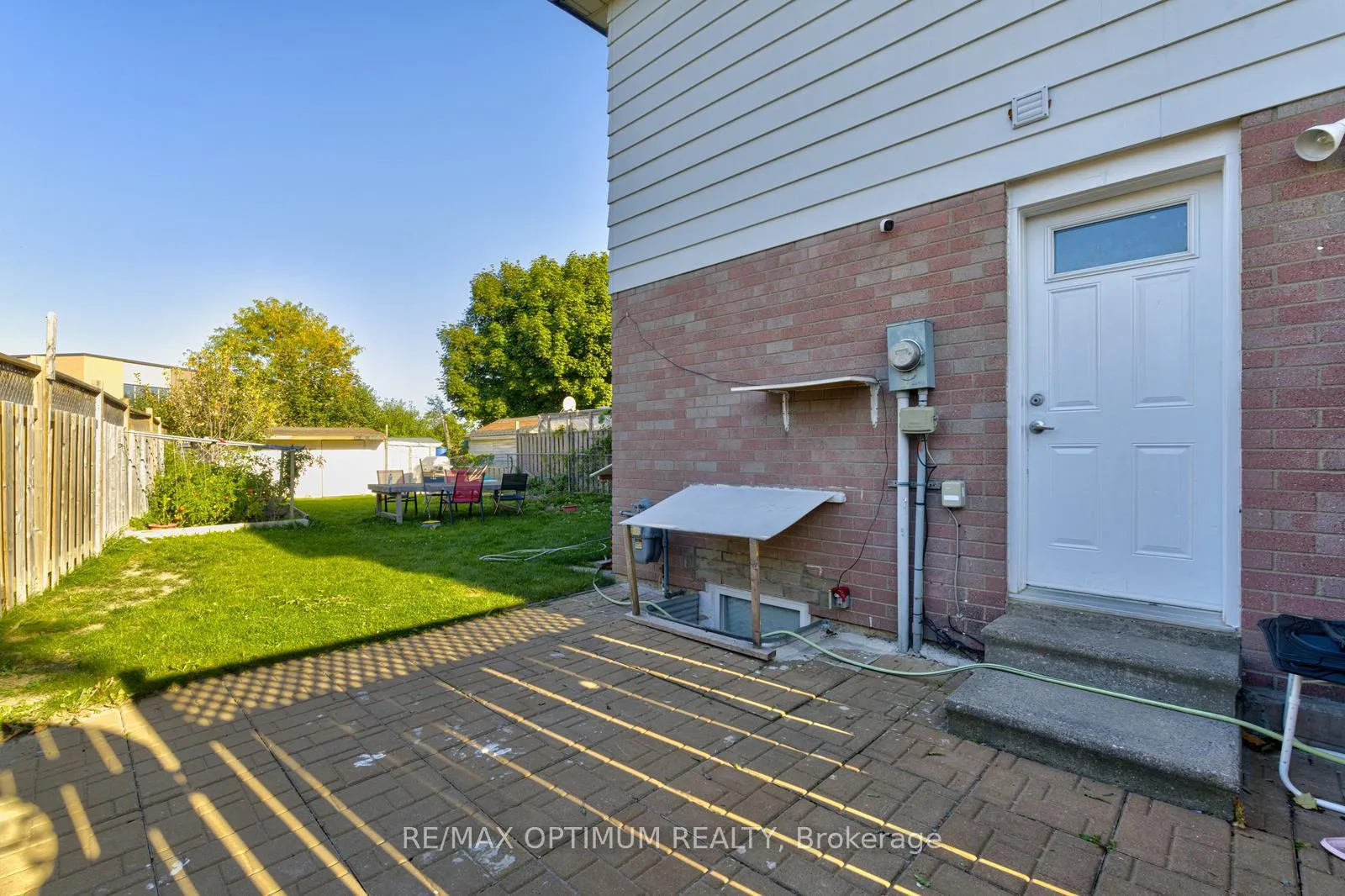 Photo 33 of 21 Juniper Crescent, Brampton, Northgate — HOMEH