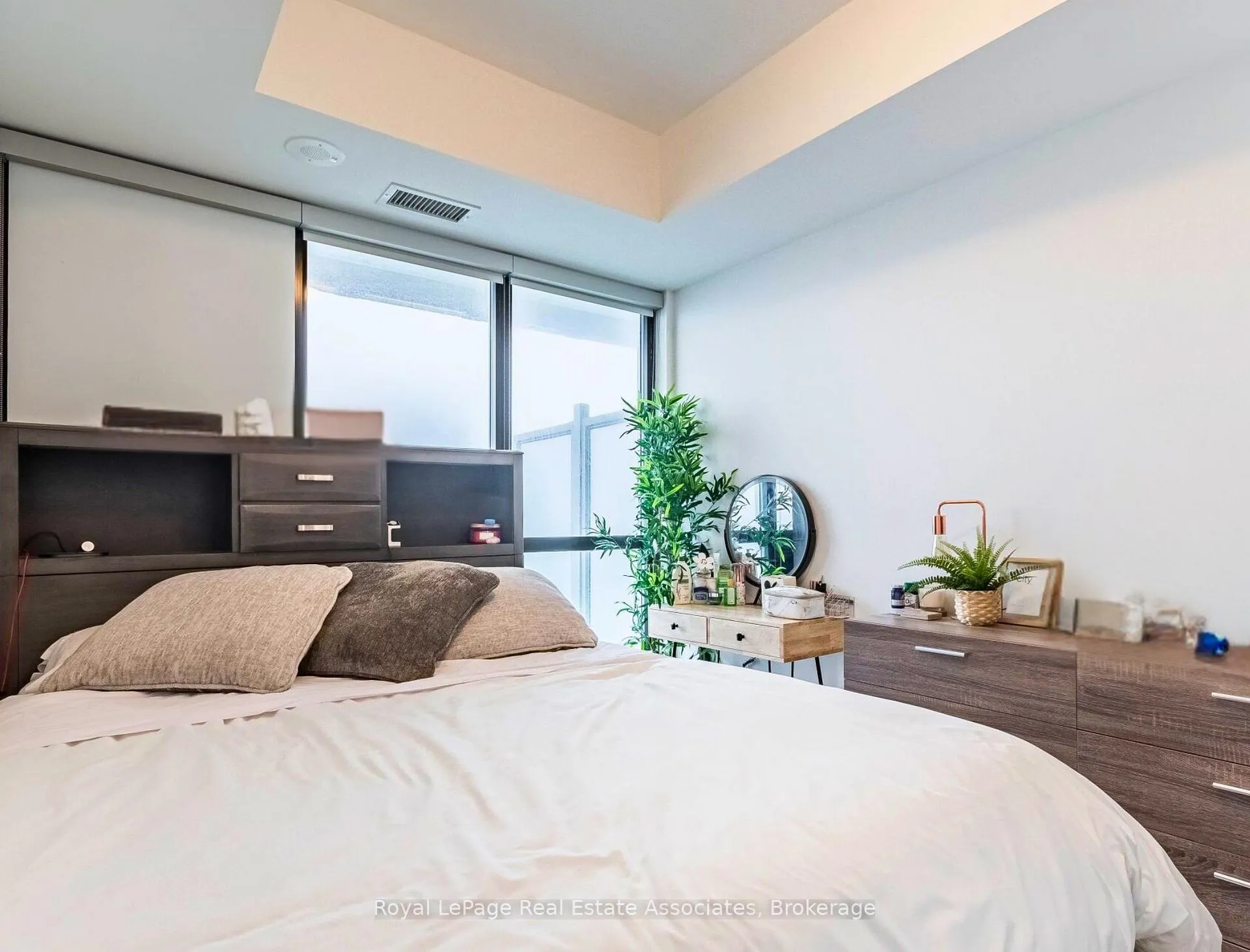 Photo 12 of Unit 2805, 2916 Highway 7, Vaughan, Concord — HOMEH