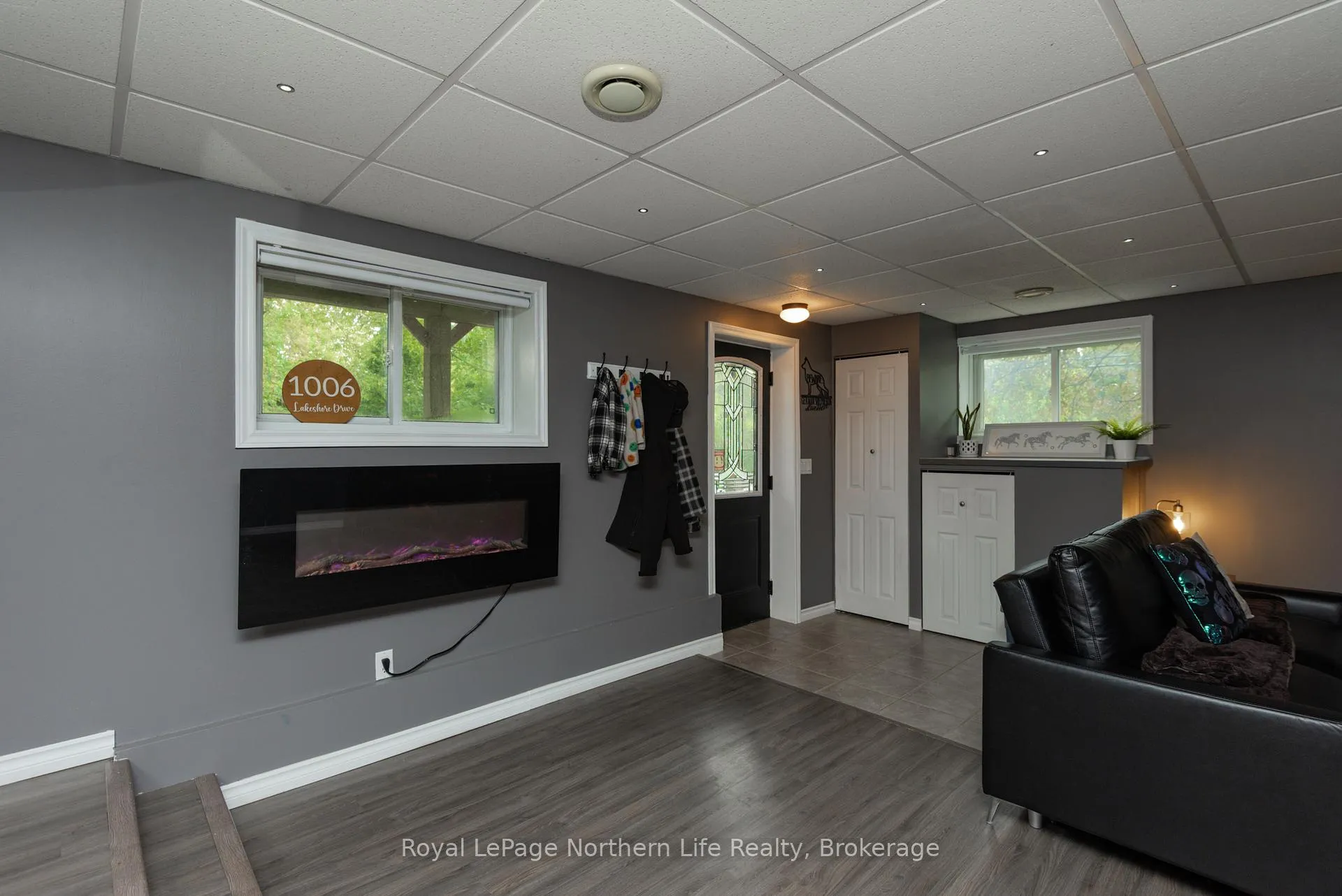 Photo 8 of 1006 Lakeshore Drive, North Bay, Ferris — HOMEH