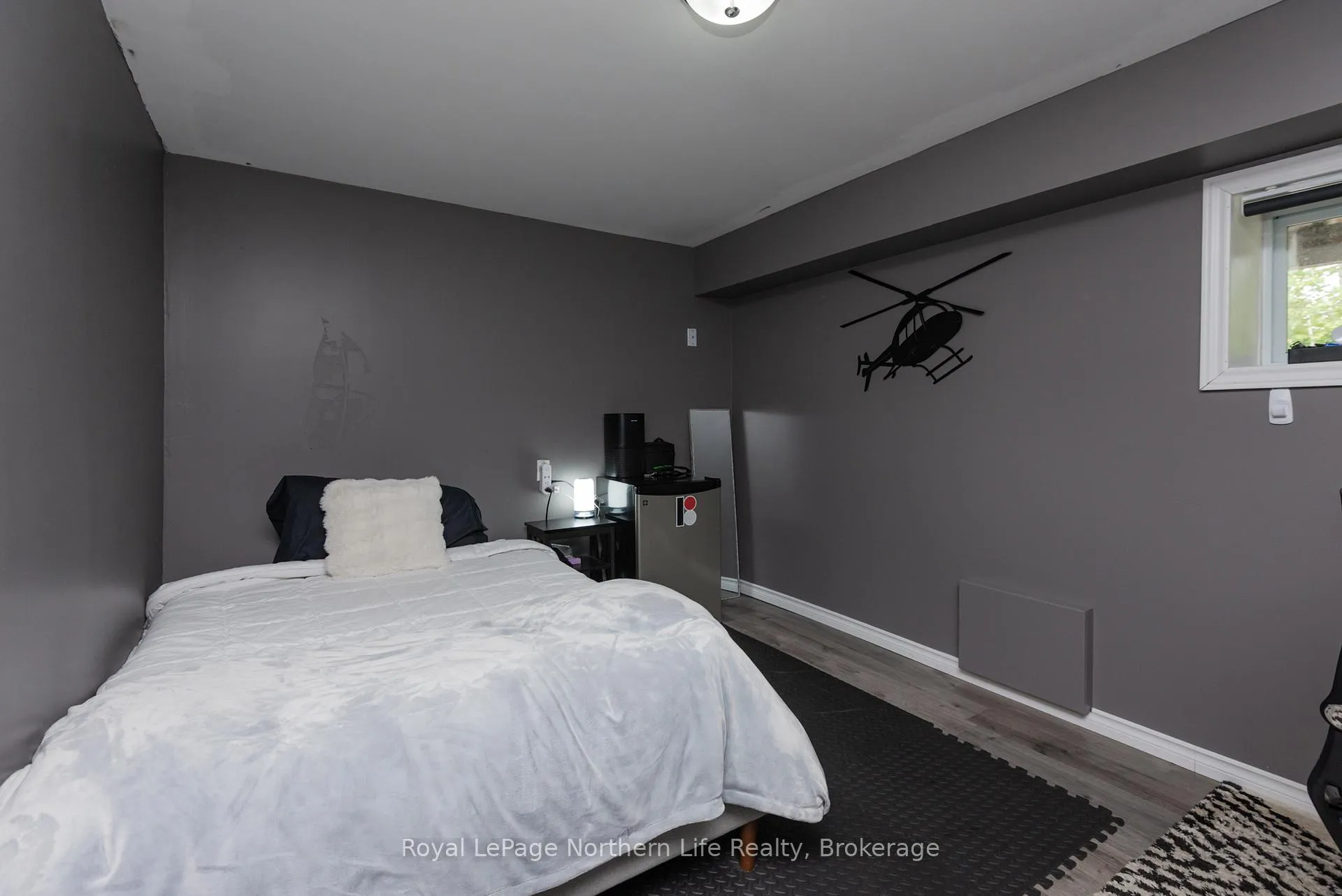 Photo 13 of 1006 Lakeshore Drive, North Bay, Ferris — HOMEH
