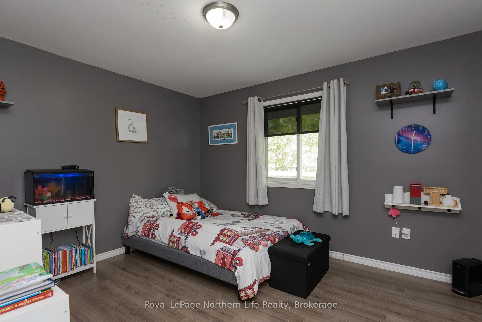 Photo 16 of 1006 Lakeshore Drive, North Bay, Ferris — HOMEH