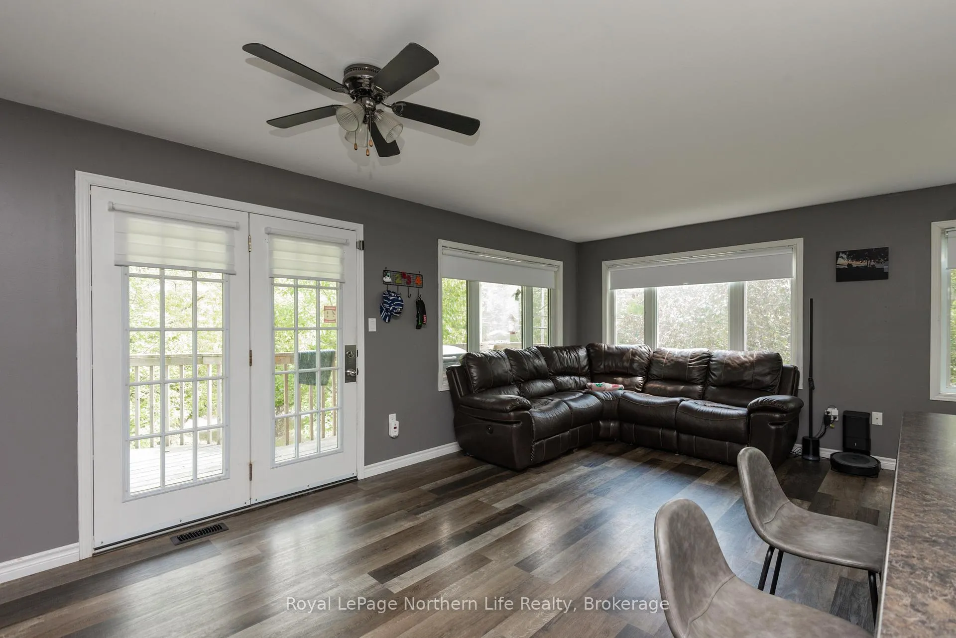 Photo 19 of 1006 Lakeshore Drive, North Bay, Ferris — HOMEH