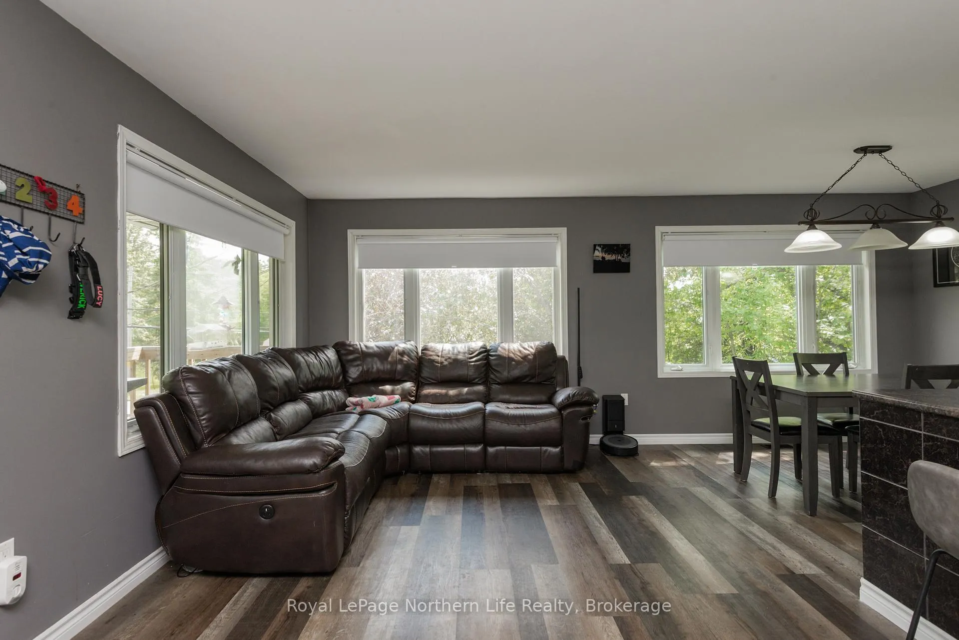 Photo 20 of 1006 Lakeshore Drive, North Bay, Ferris — HOMEH