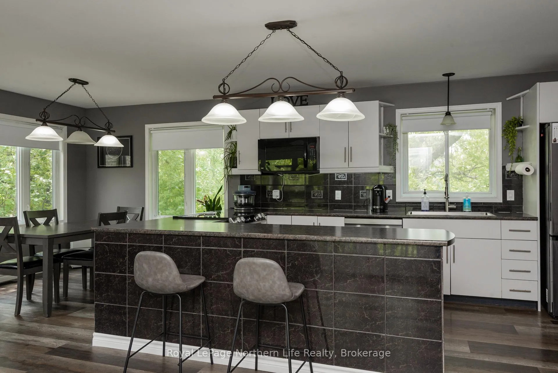 Photo 22 of 1006 Lakeshore Drive, North Bay, Ferris — HOMEH