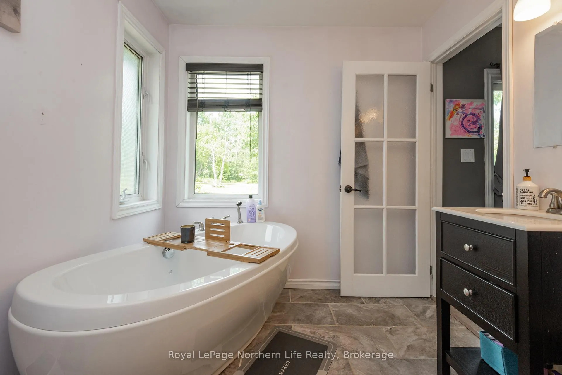 Photo 37 of 1006 Lakeshore Drive, North Bay, Ferris — HOMEH