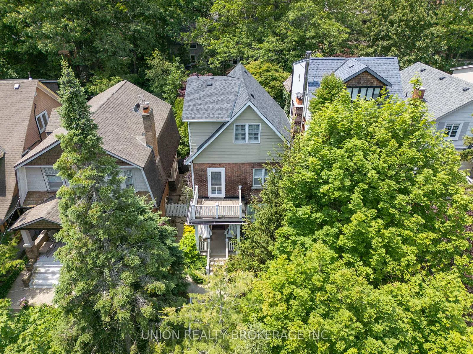 Photo 2 of 102 Neville Park Boulevard, Toronto, The Beaches — HOMEH