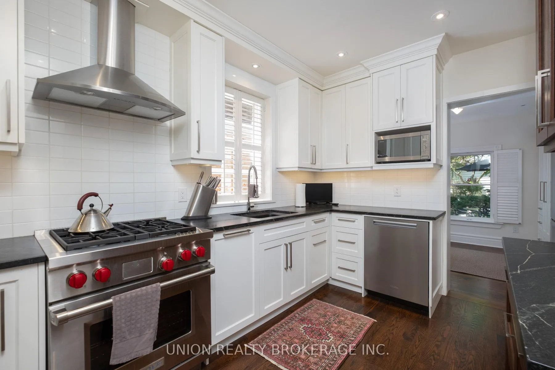 Photo 11 of 102 Neville Park Boulevard, Toronto, The Beaches — HOMEH