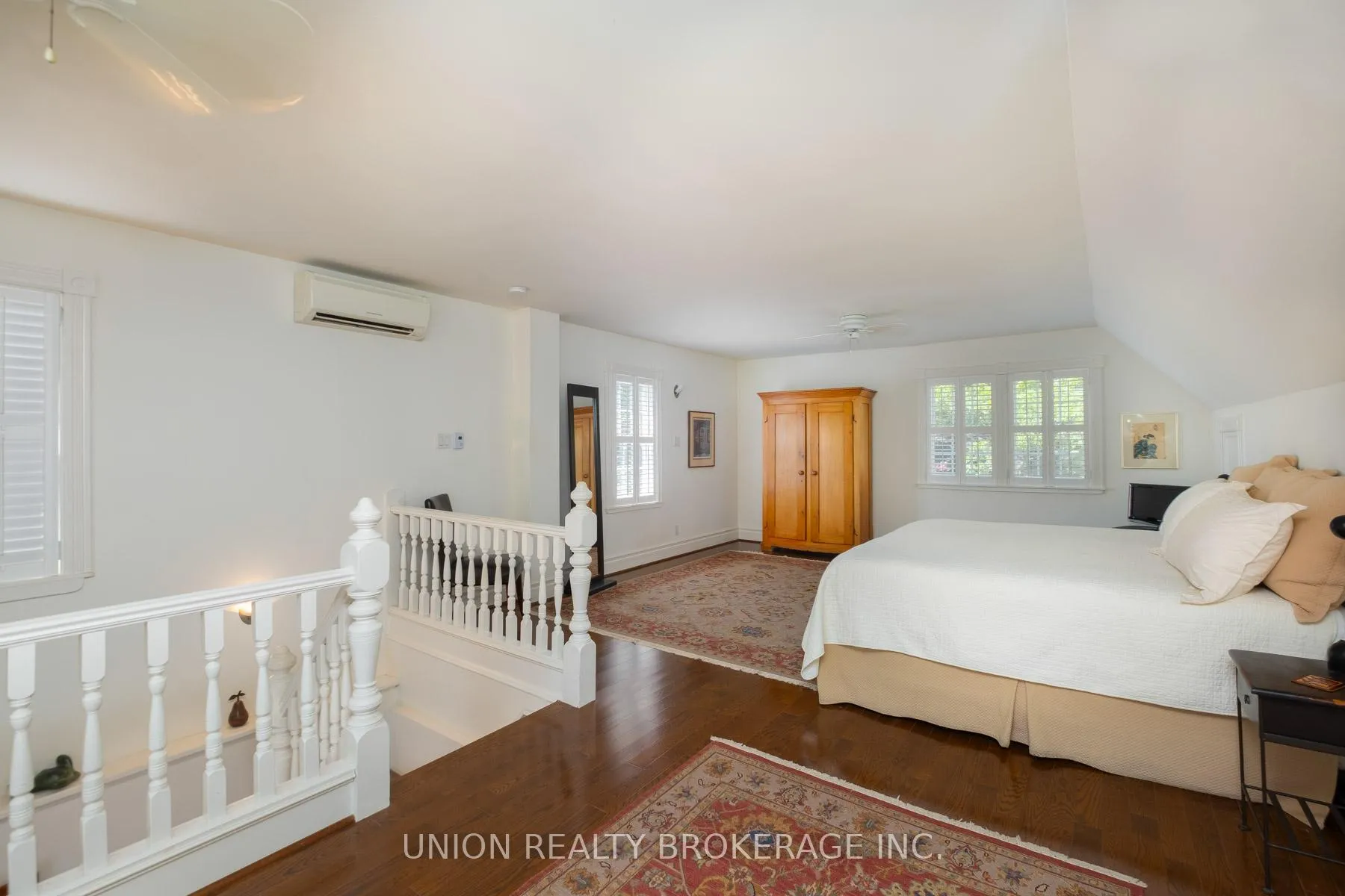 Photo 25 of 102 Neville Park Boulevard, Toronto, The Beaches — HOMEH