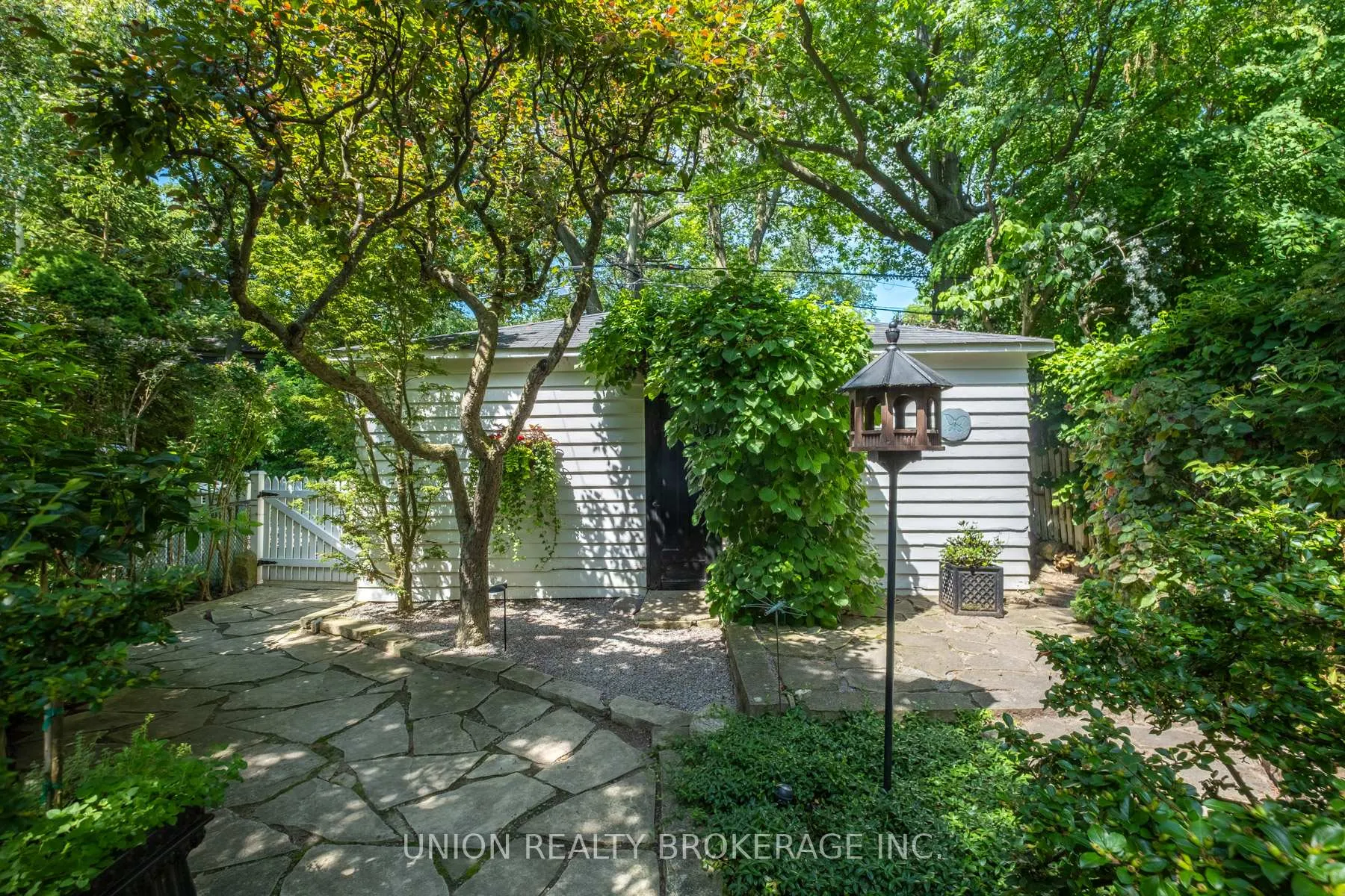 Photo 27 of 102 Neville Park Boulevard, Toronto, The Beaches — HOMEH