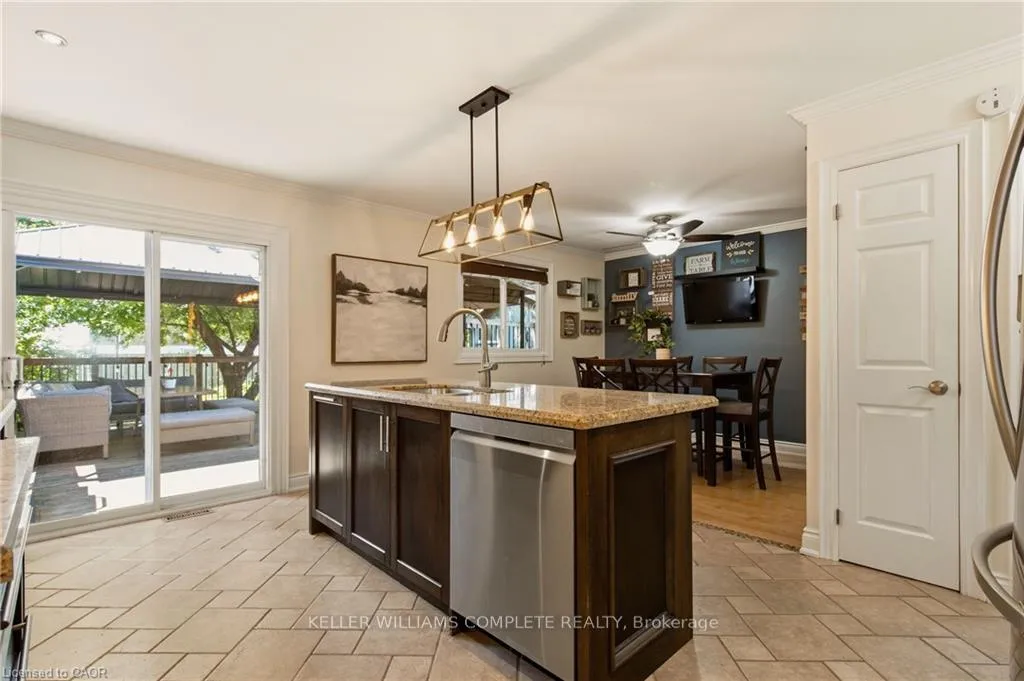Photo 5 of 80 Wendover Drive, Hamilton, Fessenden — HOMEH