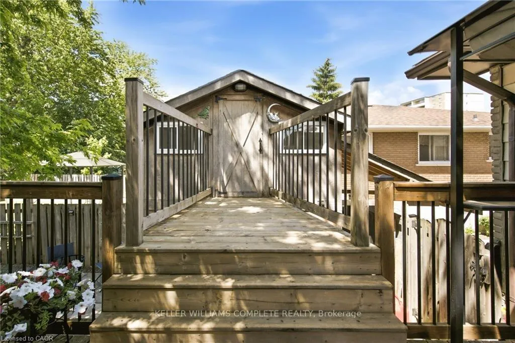 Photo 26 of 80 Wendover Drive, Hamilton, Fessenden — HOMEH