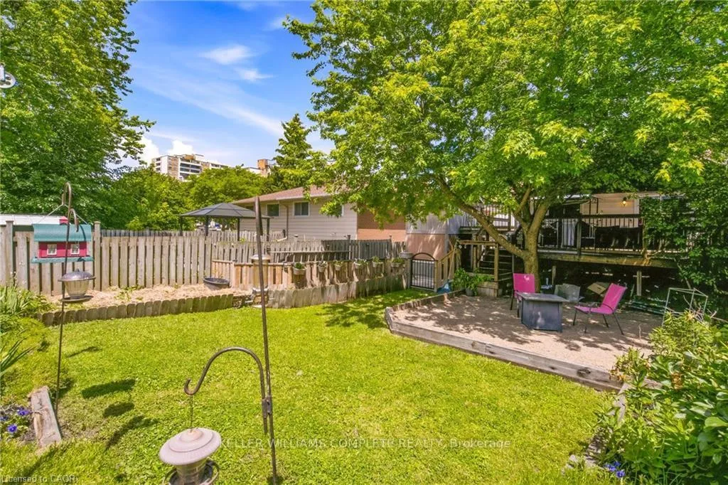Photo 29 of 80 Wendover Drive, Hamilton, Fessenden — HOMEH