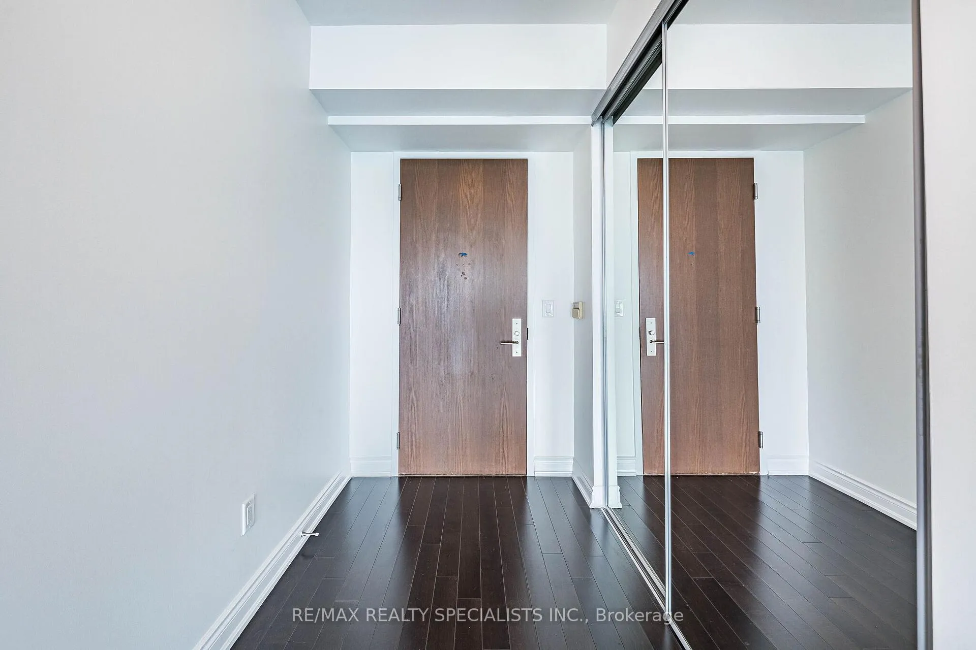 Photo 11 of Unit 7105, 388 Yonge Street, Toronto, Bay Street Corridor — HOMEH