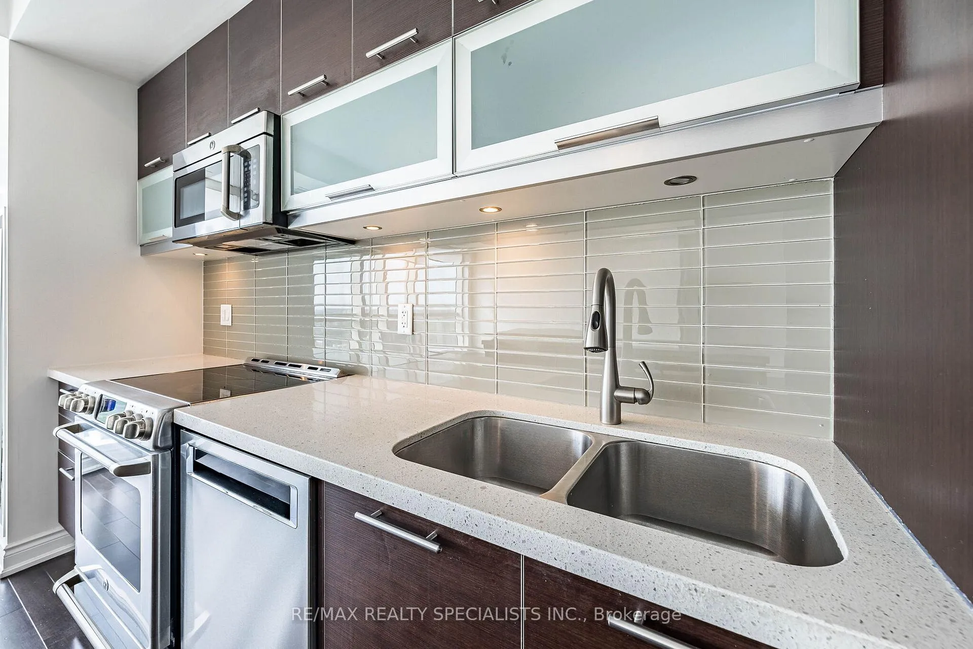 Photo 21 of Unit 7105, 388 Yonge Street, Toronto, Bay Street Corridor — HOMEH