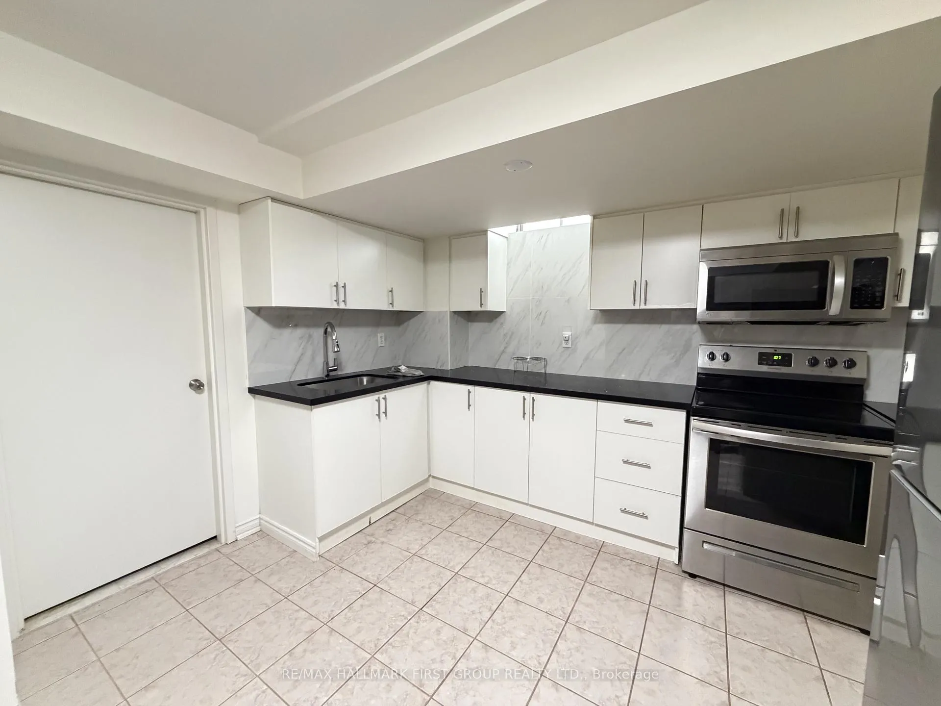 Photo 10 of Unit Bsmt, 46 Welsh Street, Ajax, Central West — HOMEH