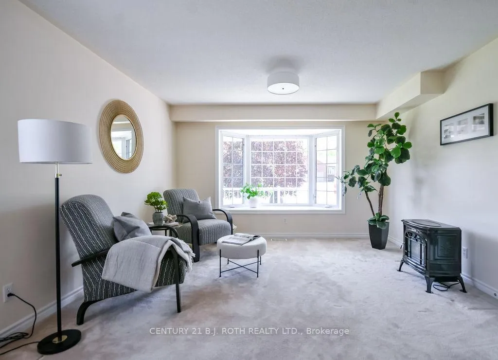 Photo 10 of 20 Boyd Crescent, Oro-Medonte, Moonstone — HOMEH