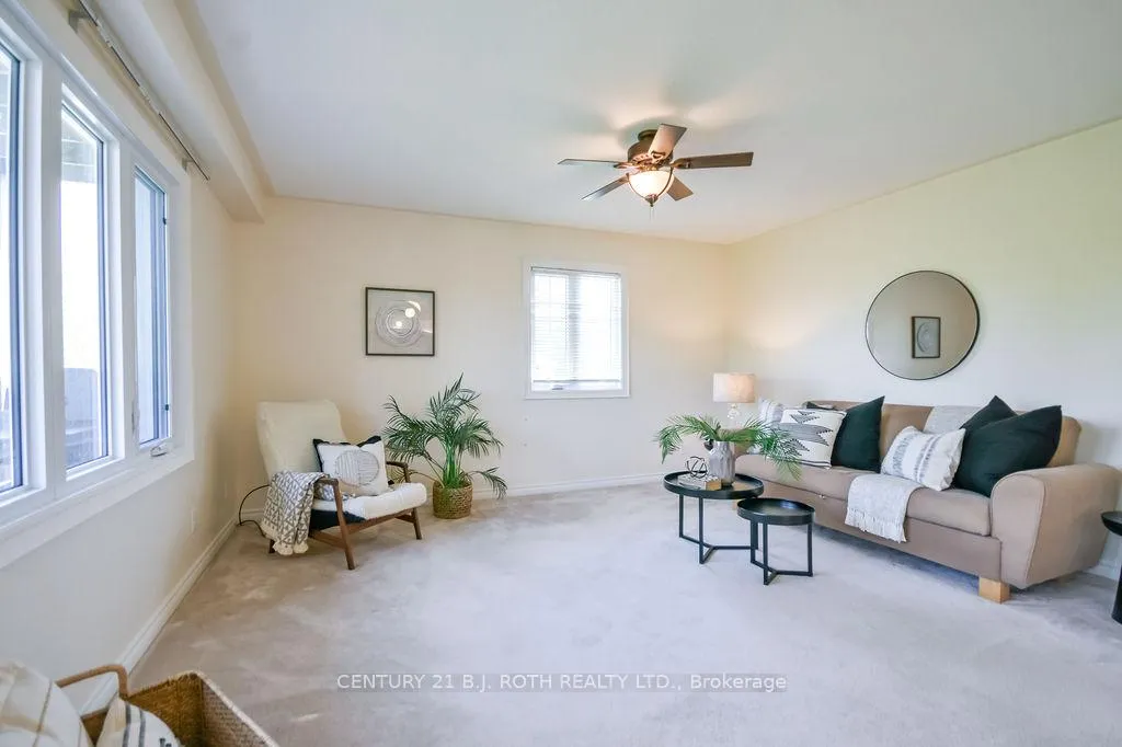 Photo 12 of 20 Boyd Crescent, Oro-Medonte, Moonstone — HOMEH