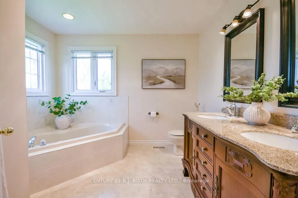 Photo 19 of 20 Boyd Crescent, Oro-Medonte, Moonstone — HOMEH