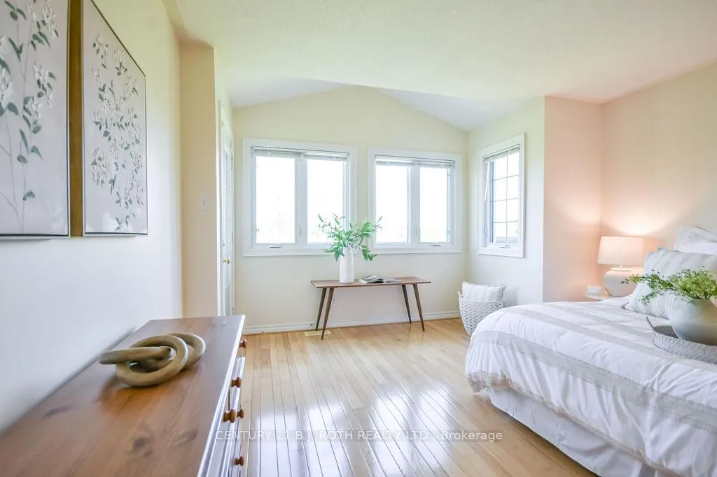 Photo 22 of 20 Boyd Crescent, Oro-Medonte, Moonstone — HOMEH