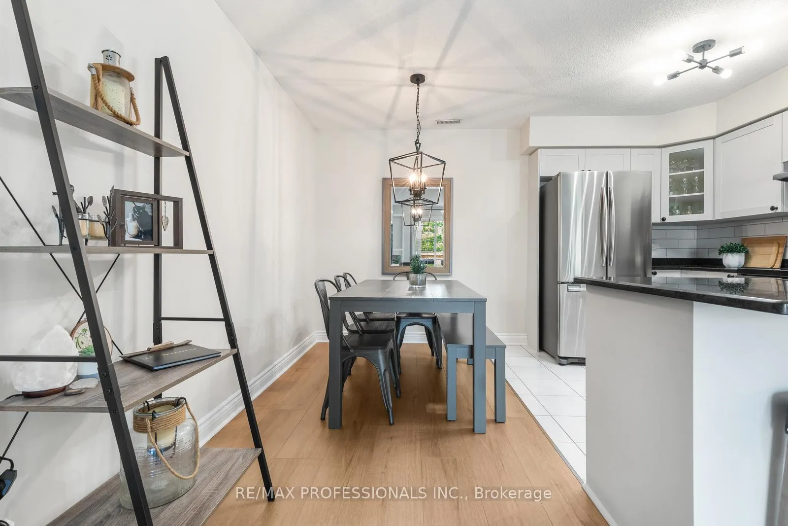 Photo 9 of Unit 24, 2333 Walker's Line, Burlington, Rose — HOMEH