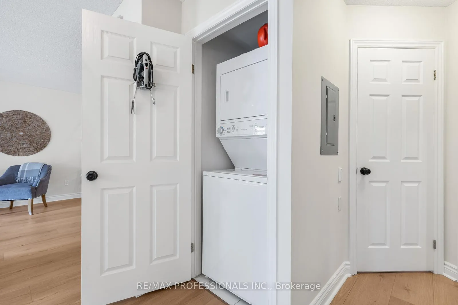 Photo 19 of Unit 24, 2333 Walker's Line, Burlington, Rose — HOMEH