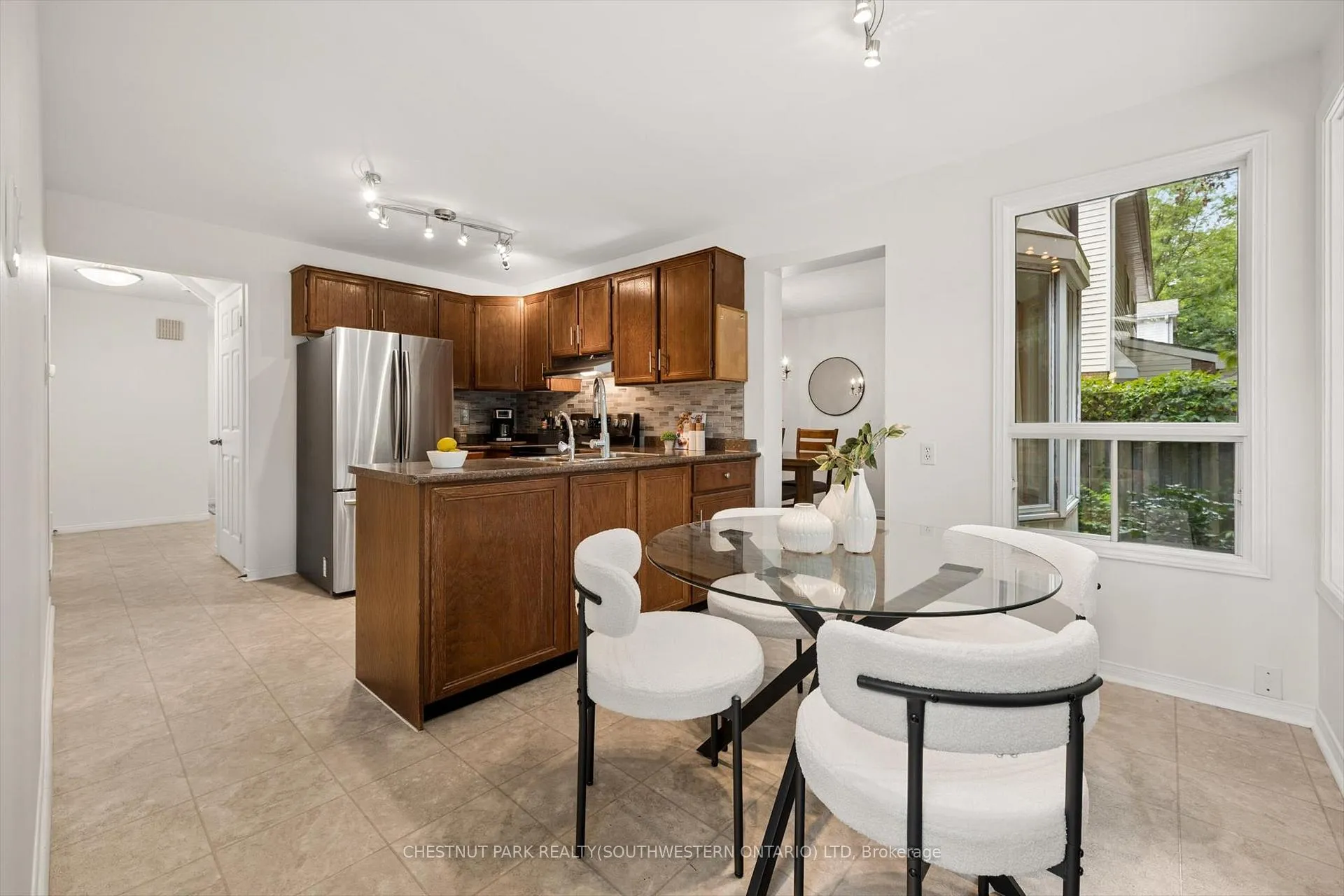 Photo 12 of 482 Foxhill Place, Waterloo — HOMEH
