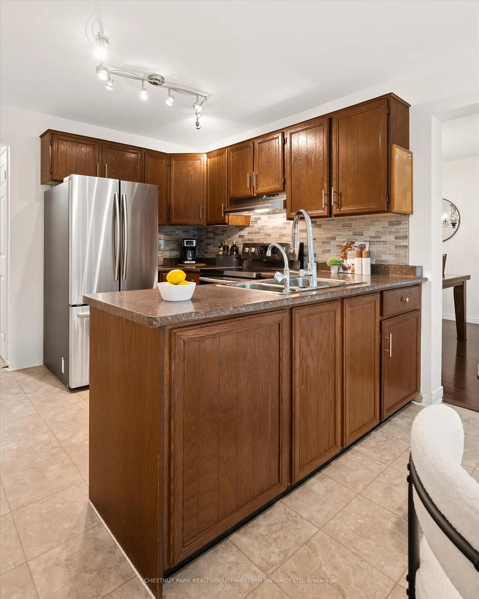 Photo 13 of 482 Foxhill Place, Waterloo — HOMEH