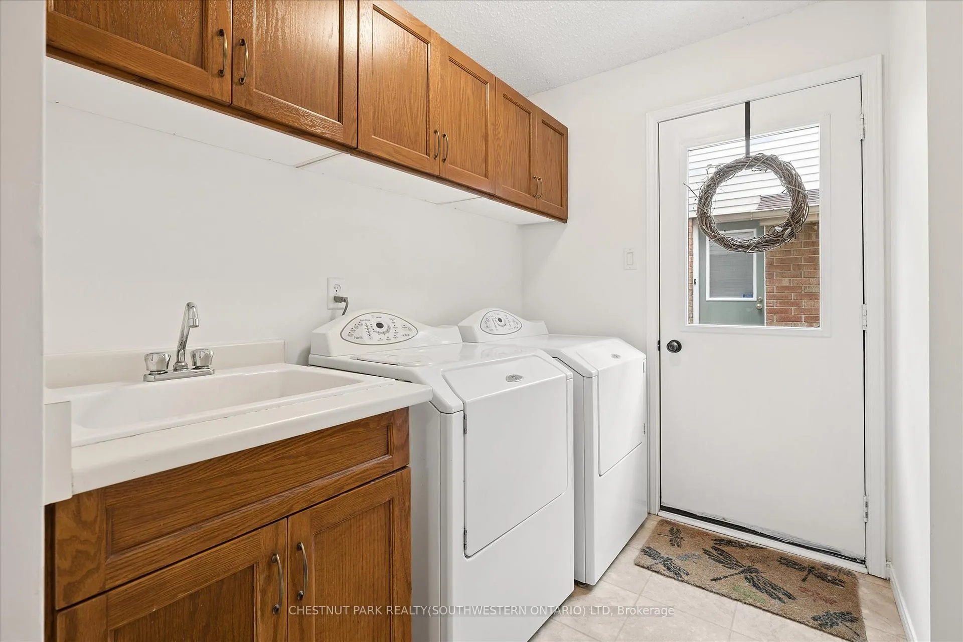 Photo 16 of 482 Foxhill Place, Waterloo — HOMEH