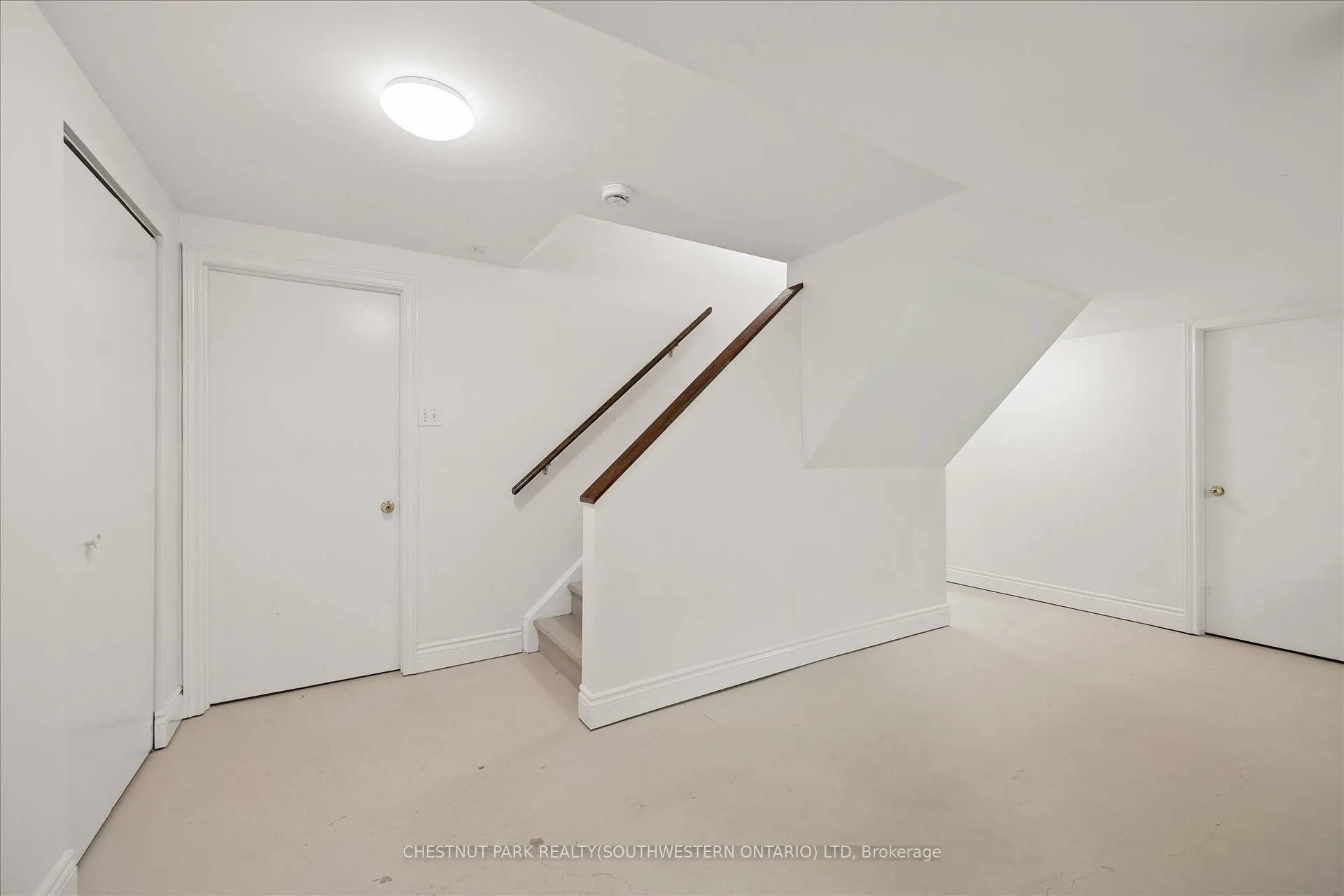 Photo 28 of 482 Foxhill Place, Waterloo — HOMEH
